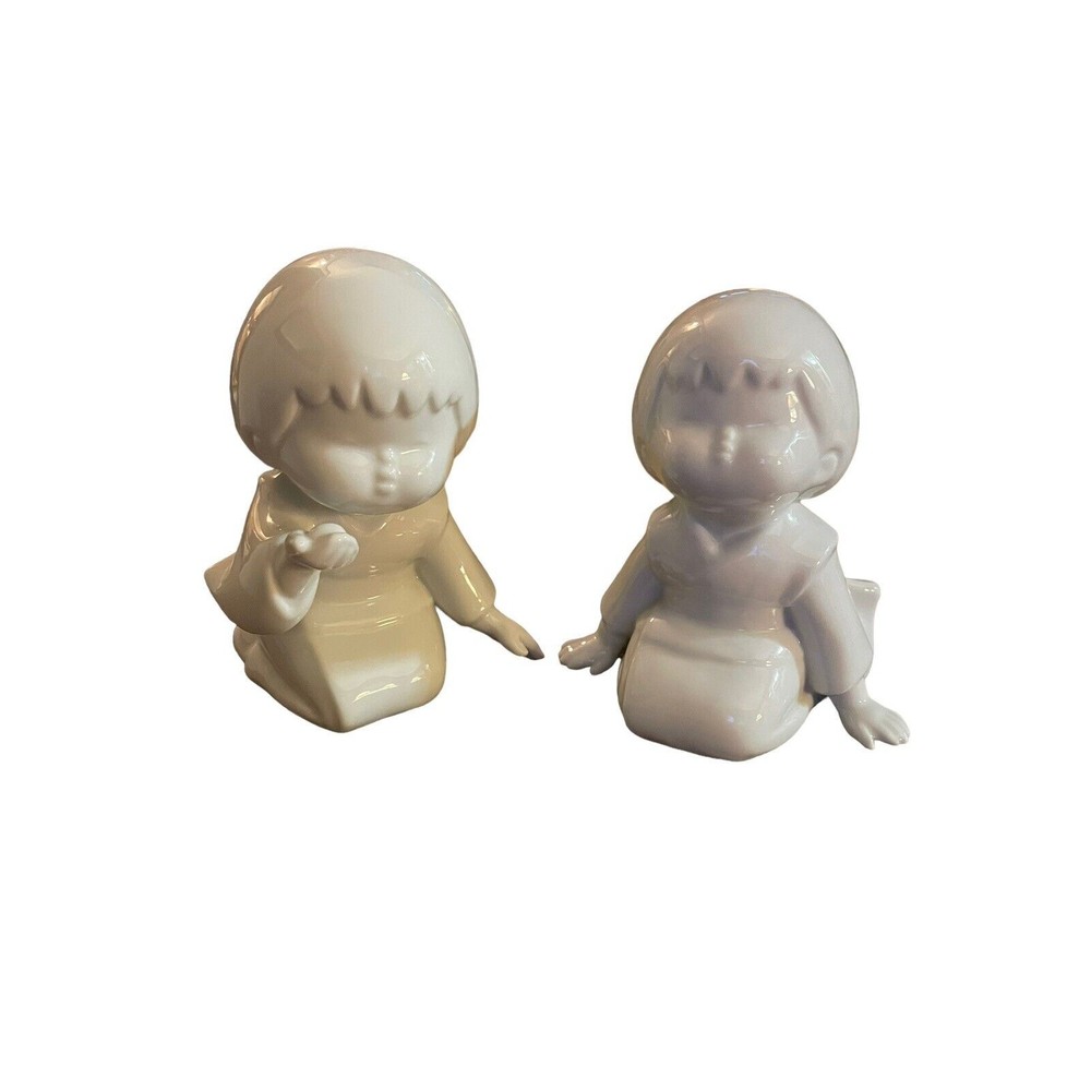 Toyo Japan ceramic sculptures of girls set of 2